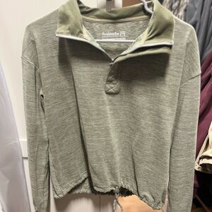 Avalanche Men's Green Sweater